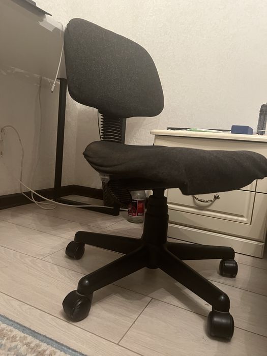 Кресло старое офисное. Только САМОВЫВОЗ