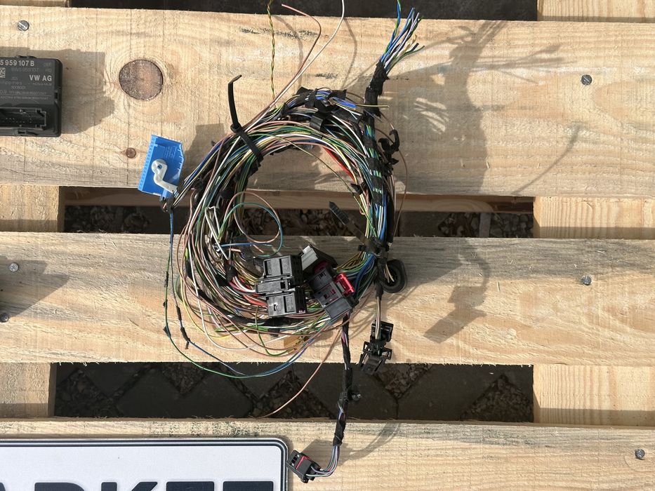 Автоматичен багажник AUDI A8 D5 комплект