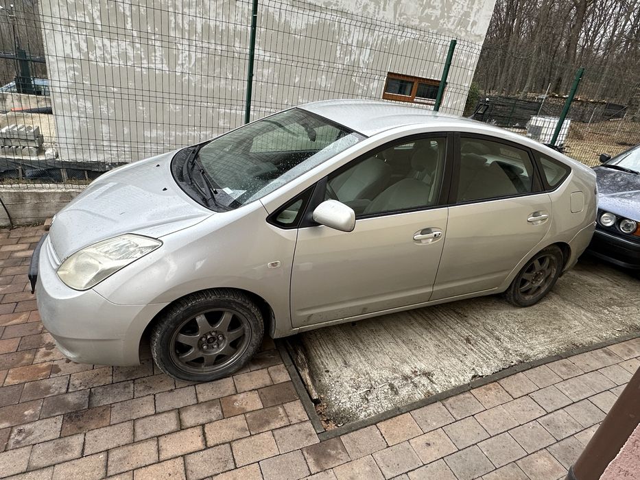 Toyota Prius 2, 1999€, 307.000km