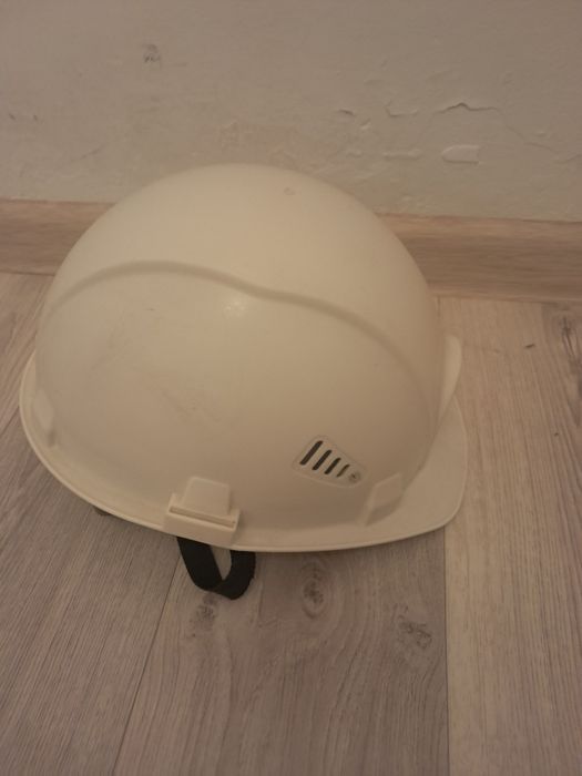 Продам  каска рабочий