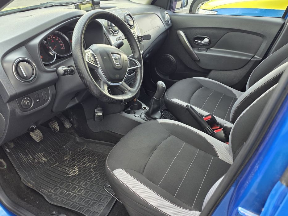 Cedez societate taxi 2 masini cu licenta