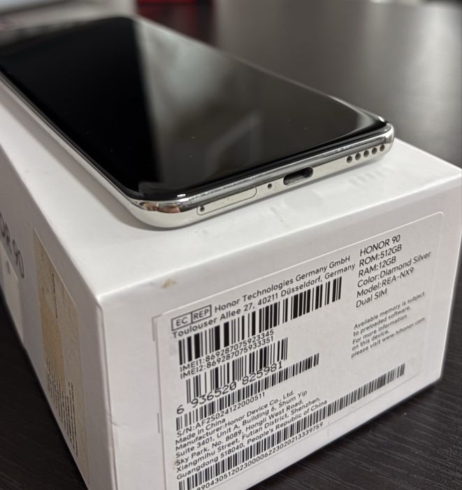 Honor 90, 12GB/512GB Diamond Silver folosit
