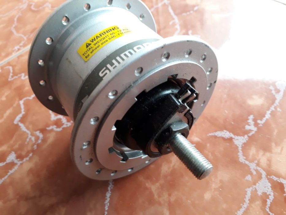 динамо главина - Shimano