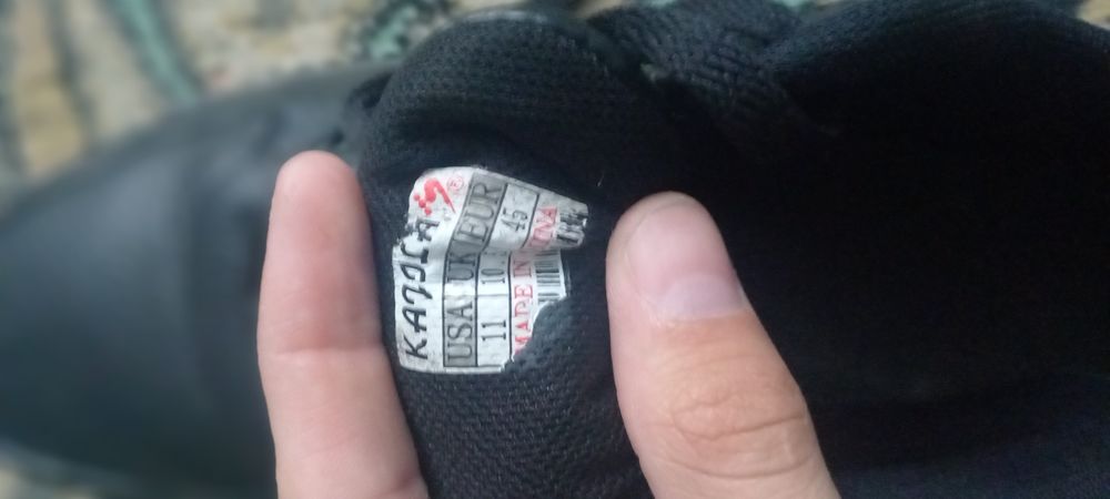 Продам кроссовки KAIJIA. Срочно!