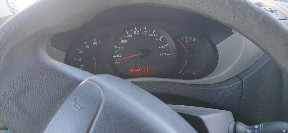 Nissan NV 400 2.3