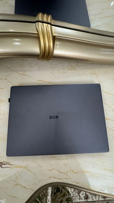 Ноутбук HONOR MagicBook