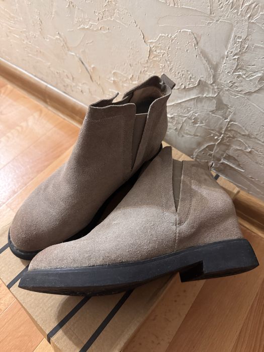 Замшевые ботинки челси