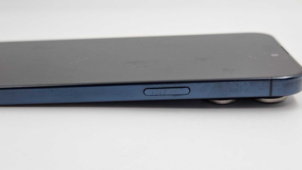 iPhone 15 Pro Max [Amanet Club Caro]