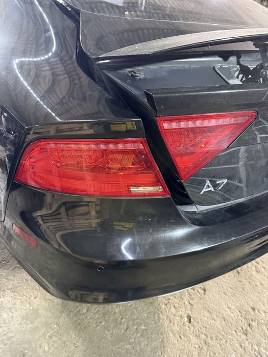Десен стоп и ляв стоп за audi A7