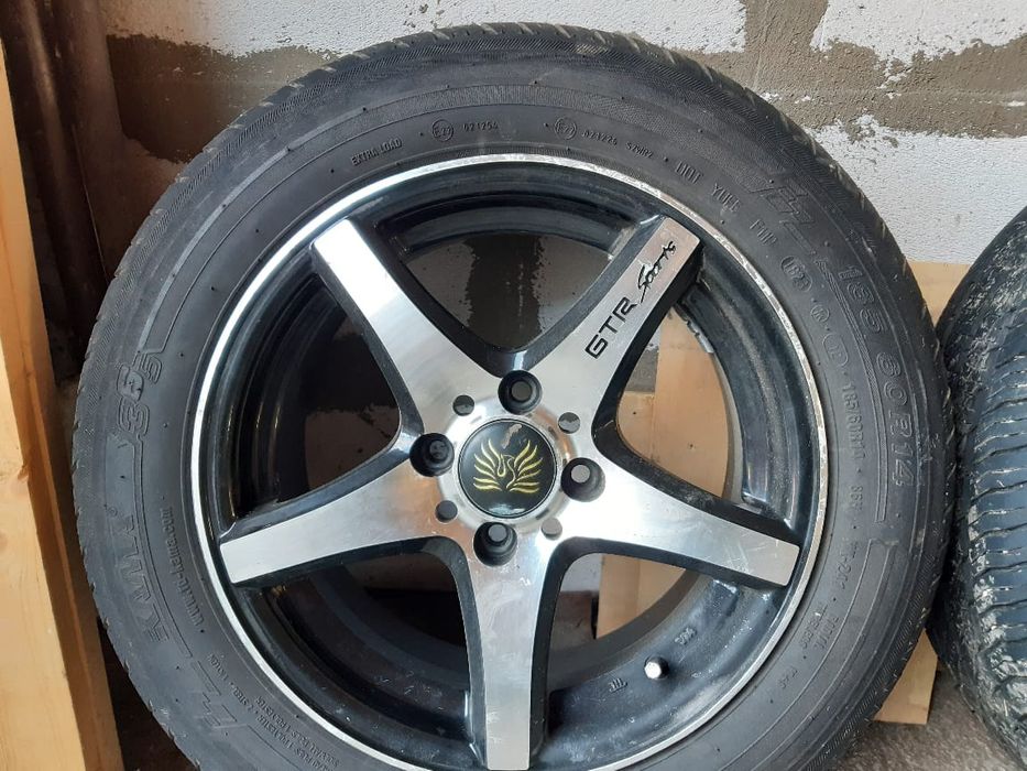 Продам летнюю резину с дисками