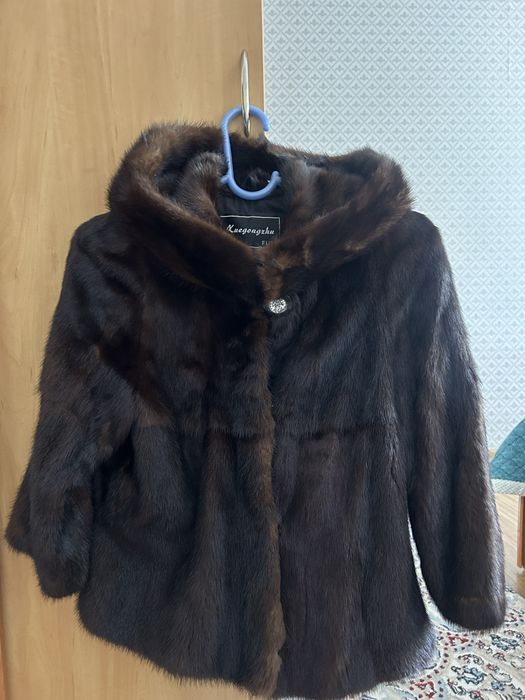 Продам норковую шубу