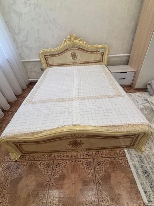 Продам кровать двух спальную