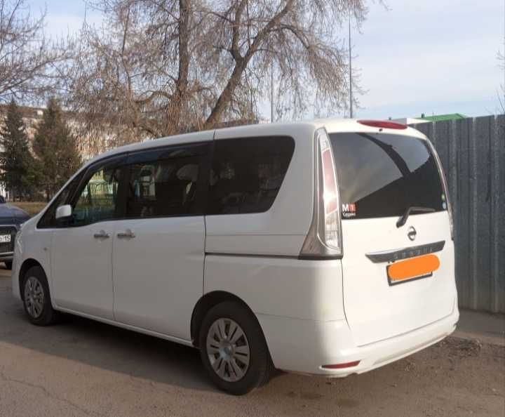 Продам  Nissan Serena 2012 г