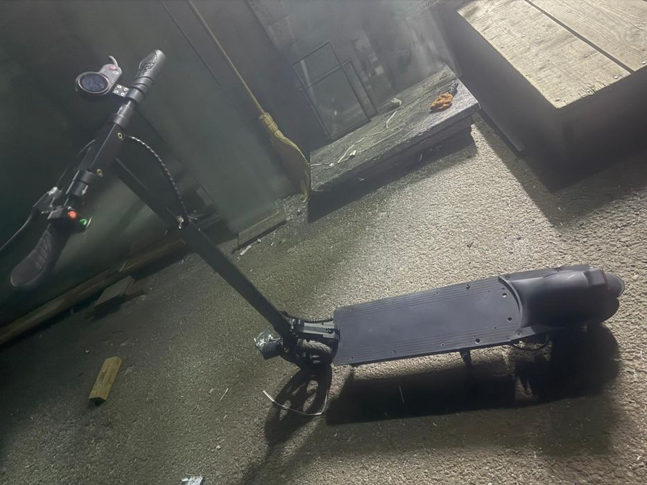 Электросамокат..