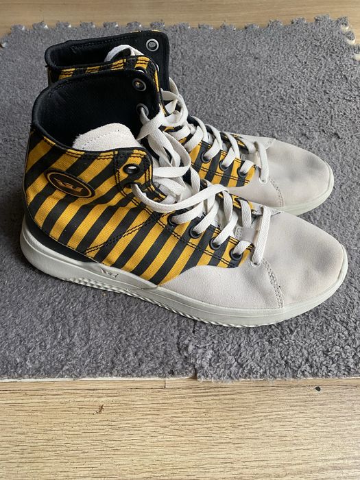 Supra Statik Caution Stripe Bone