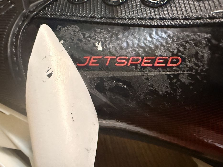 Продам коньки CCM FT870