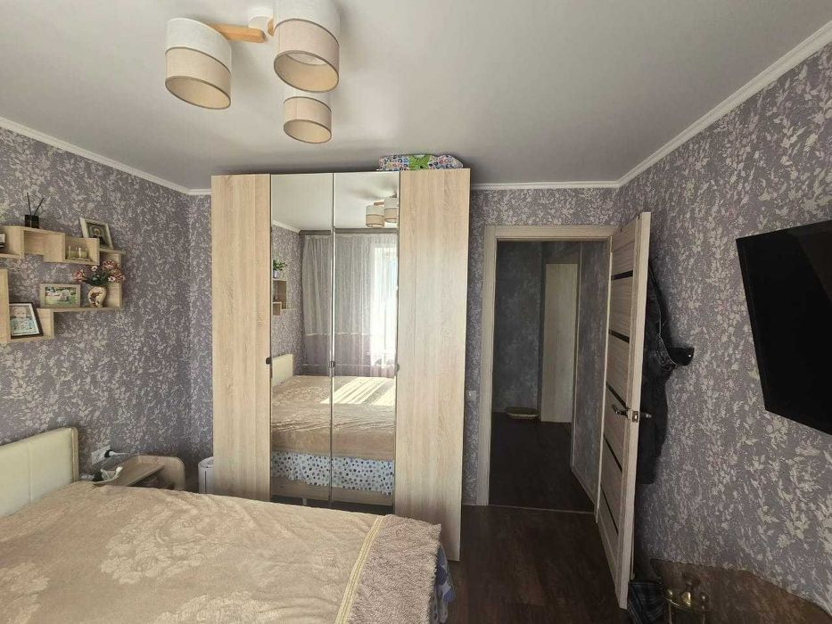 Продам 2 комнатную квартиру