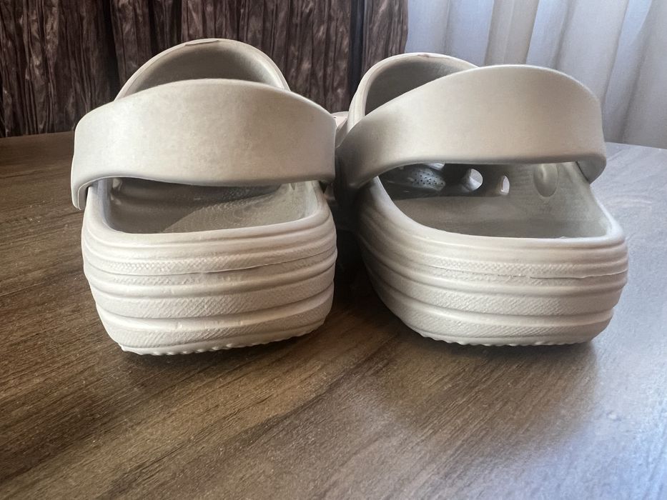2 броя Кроксове Next - размер 11 (Eur 29)