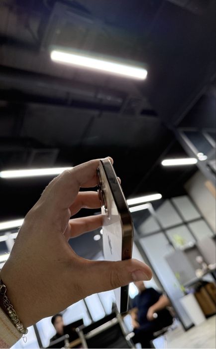 Iphone 16 pro max sotiladi 256 gb 89%