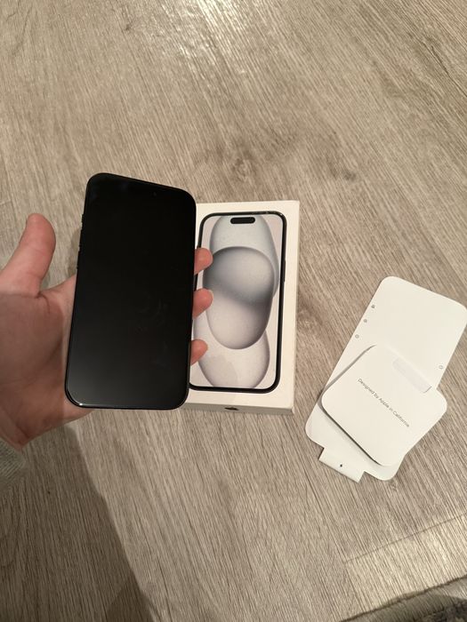 iPhone 15, 128 GB, черный