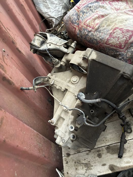 Продам МКПП хонда цвыик