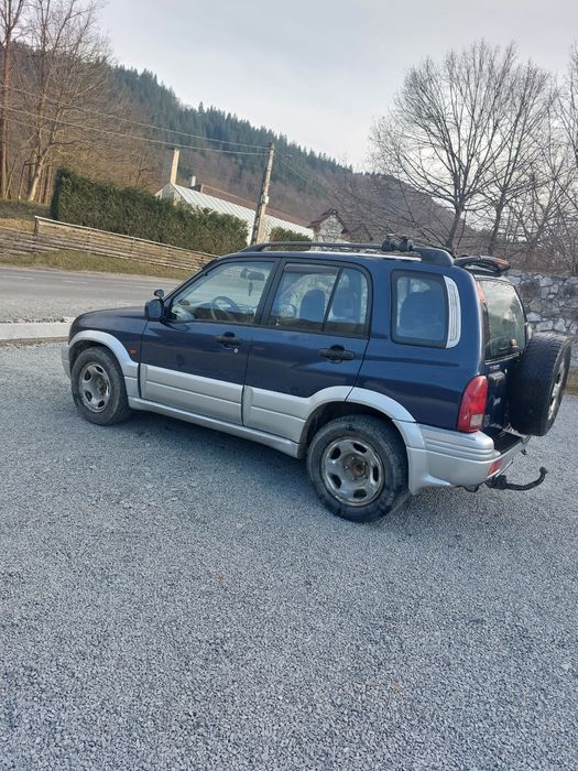 Vând Suzuki Grand Vitara 4x4, 2.0 Diesel an 2004