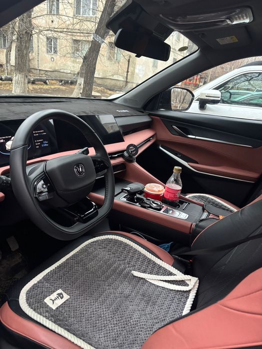 Продам Changan cs75+. 2024год