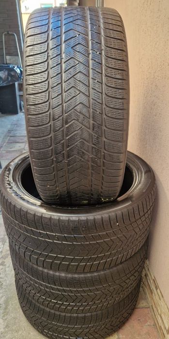 Anvelope 285 40 R22 VARĂ 255 265 275 R21 30 35 R20 295 315 325 GLE