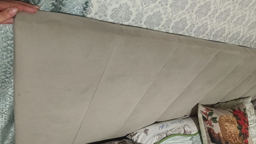 Кровать двуспальная