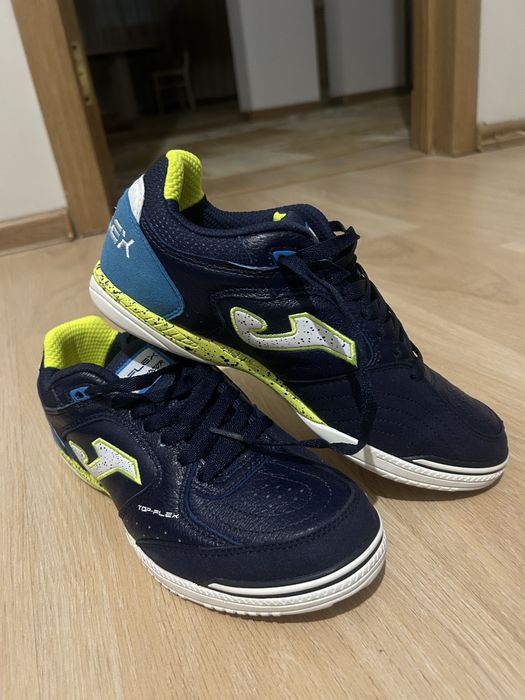 Продам футзалки joma top flex