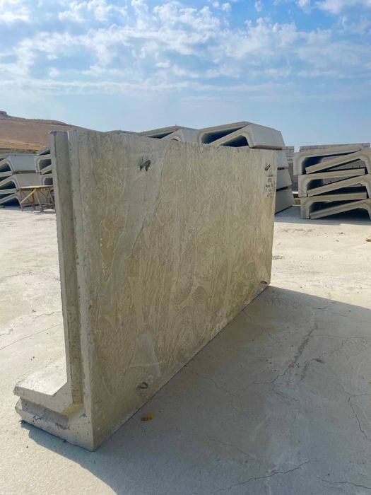 Г образни блок 1.5 метр ва 2метрлик эни 3метр.