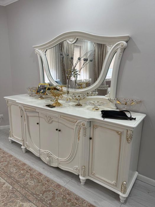 Продам сервант )