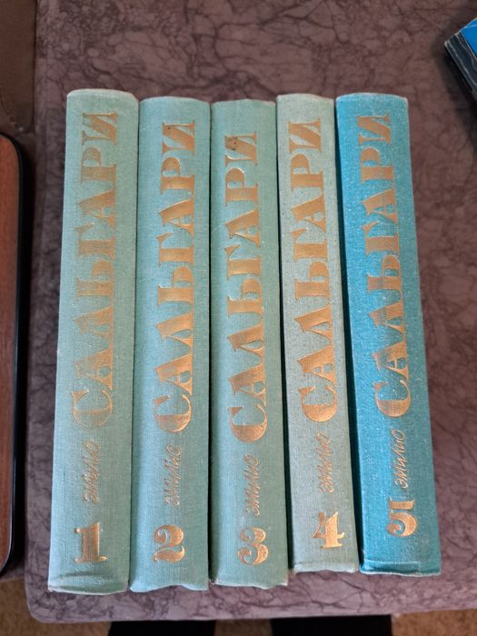 Продам книги по доступной цене