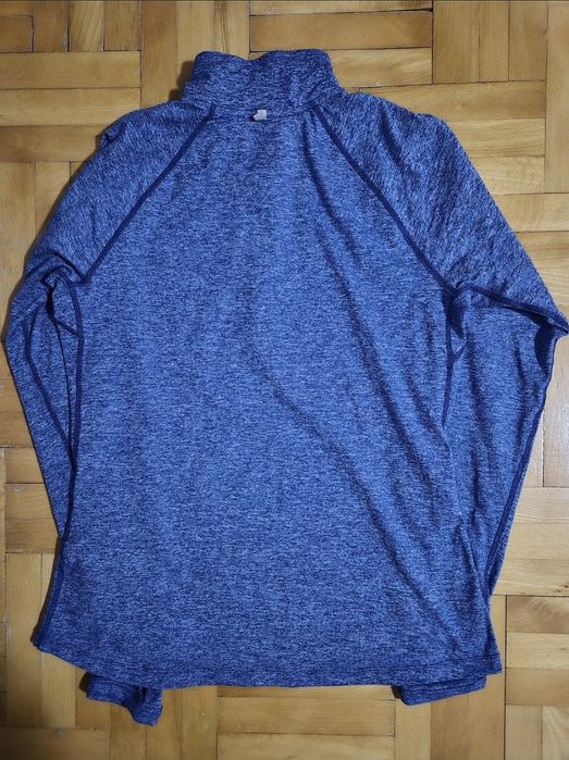 Bluză Nike Dri-FIT Element, Mânecă cu Orificiu Deget Mare, Damă - M