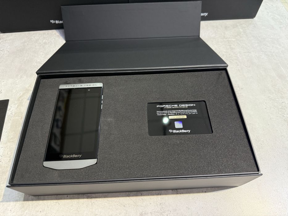 Black Berry P9982 new
