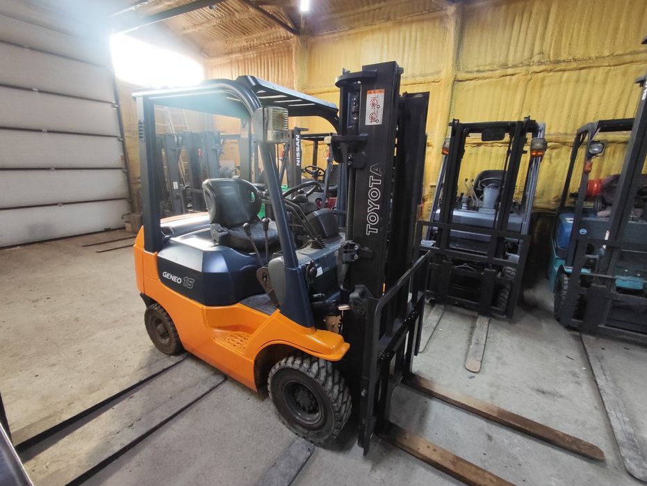 Продам вилочный погрузчик. Кара