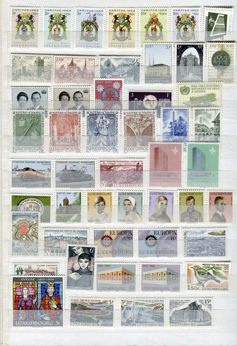 Албум SG A4 с 450 чисти марки (MNH) Сан Марино, Люксембург, Лихтенщайн