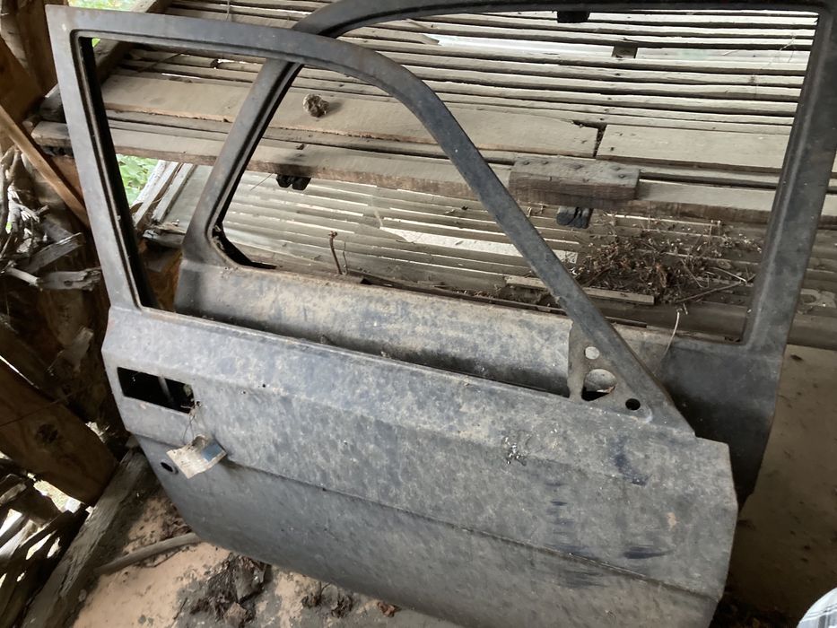 Волга ГАЗ 2410 - 4 врати и 4 калника