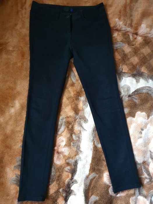 Джинсы    черные пр-во Юж. Корея