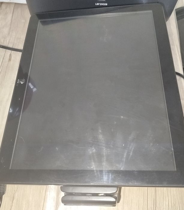 Pos monoblok sensorli 8/128 holati yaxshi kartareaderi bor