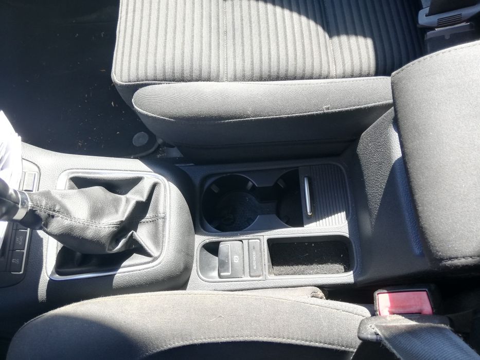 Vând VW Tiguan, 4x4, An 2011,Cutie  Manuala