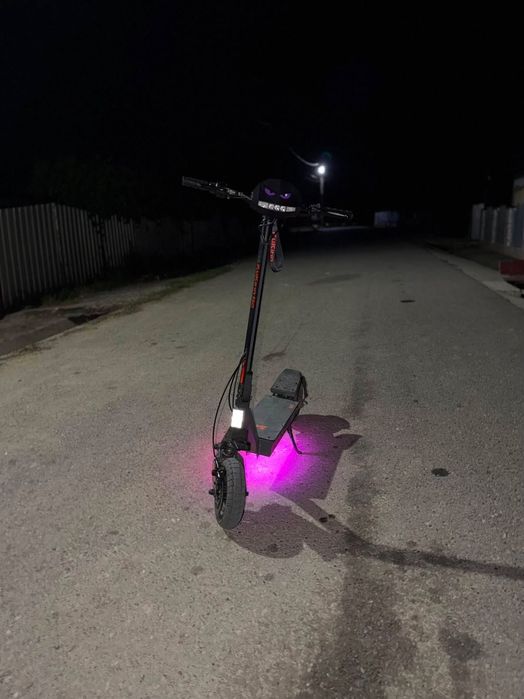Vând trotineta electrica!