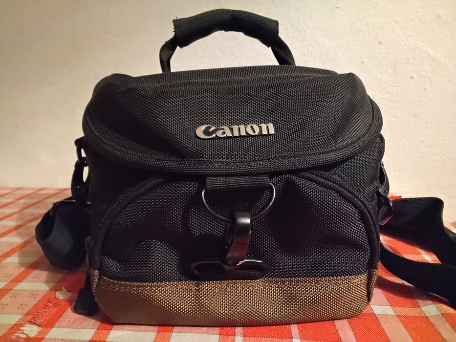 Продам фотоаппарат nikon d5300.