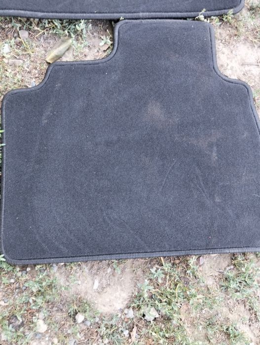 Продам коврики на Камри75