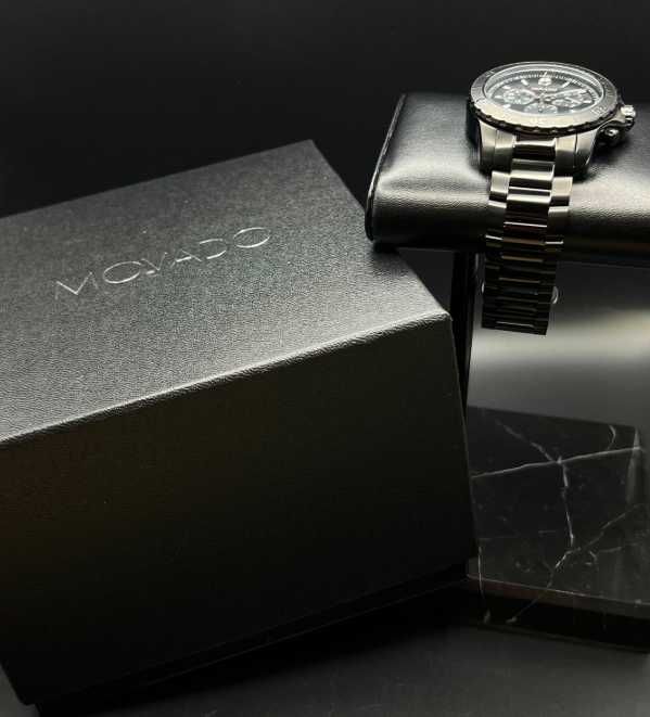 Часовник Movado Series 800