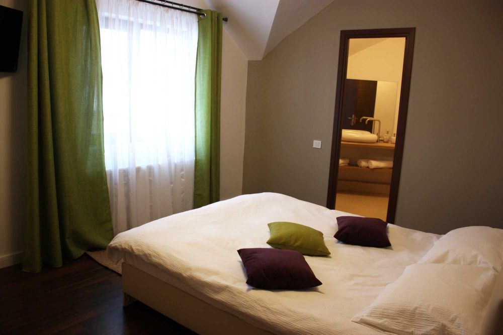 Camere cazare in regim hotelier