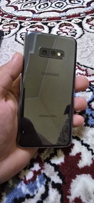 Samsung S10e. 128gb