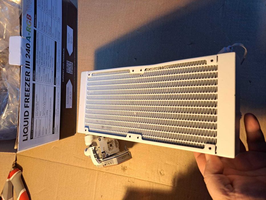 Cooler procesor Arctic Liquid Freezer III ARGB Alb