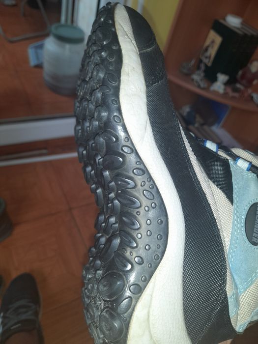 Vând bocanci de iarna nr 39