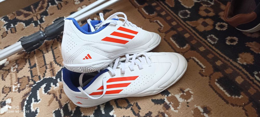 Încălțăminte fotbal adidas